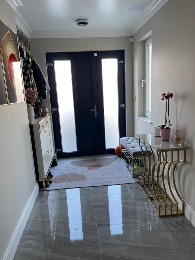 Modern Huge Double Room With Private Bathroom In Colindale Edgware Екстер'єр фото